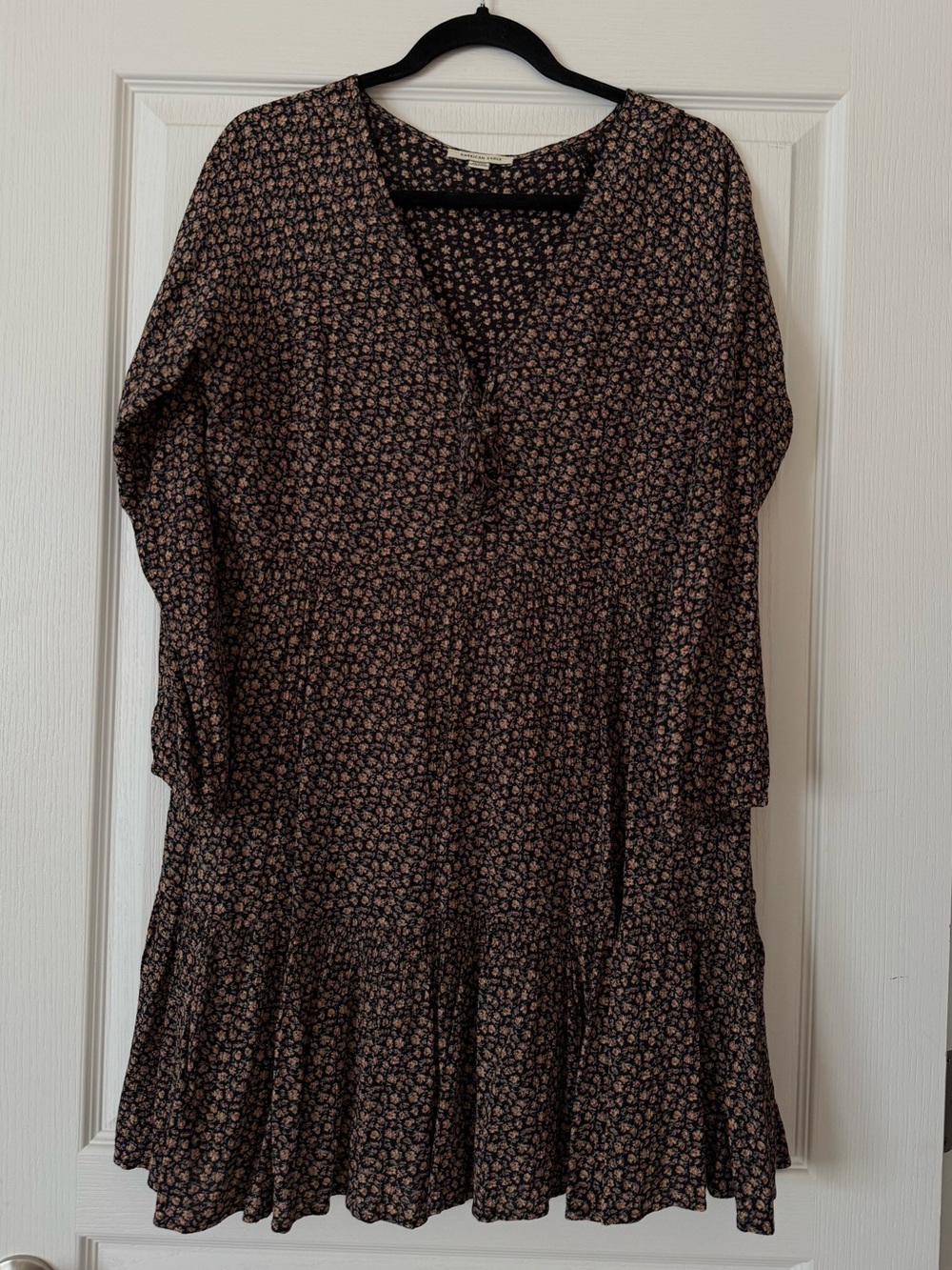 American Eagle Long Sleeve Babydoll Dress Button Tie top Dark Floral Medium M